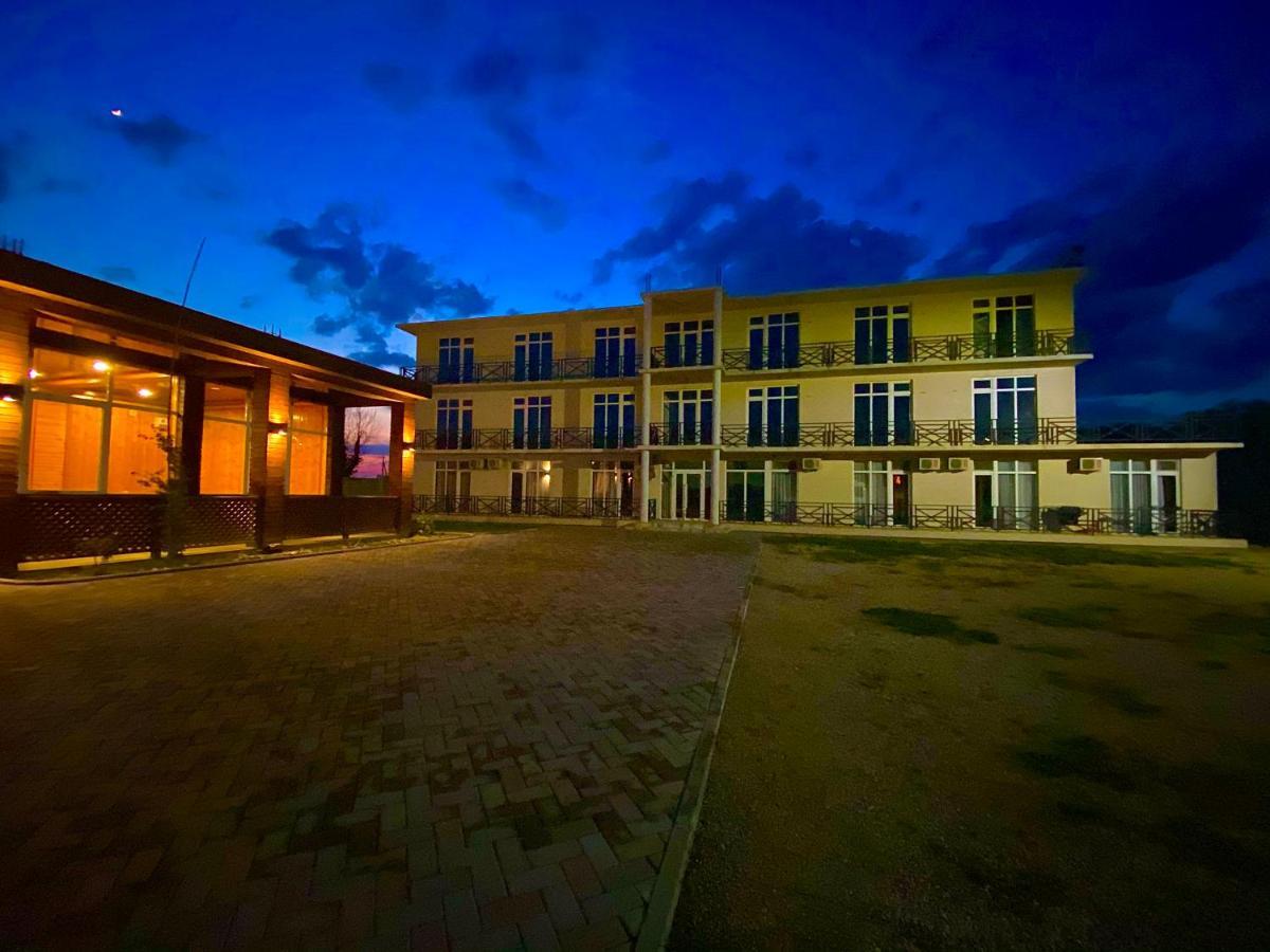 Бугенвиллея Lidzava Exteriör bild